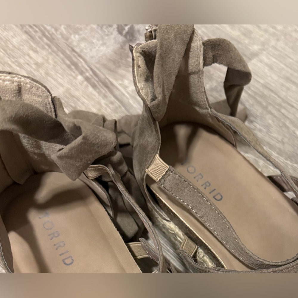 Torrid Lace Up Platform Sandals | Taupe Strappy Espadrille | 7.5WW - Picture 5 of 6